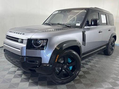 2022 Land Rover Defender 110 SE