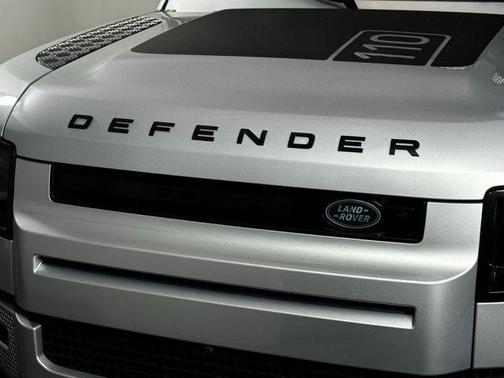 2020 Land Rover Defender 110 First Edition