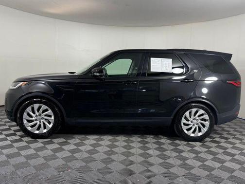 2024 Land Rover Discovery P300 S
