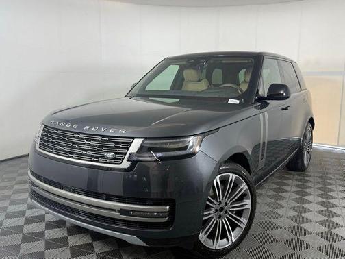 2025 Land Rover Range Rover P530 SE