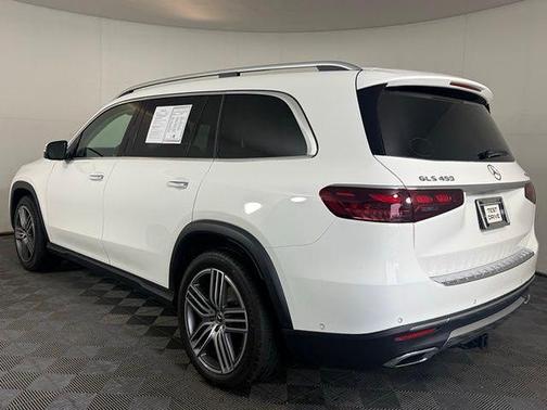 2024 Mercedes-Benz GLS 450 4MATIC