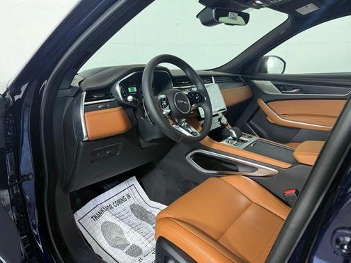 2026 Jaguar F-PACE P250 R-Dynamic S
