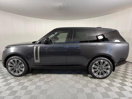 2025 Land Rover Range Rover P530 SE