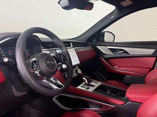 2025 Jaguar F-PACE P250 R-Dynamic S