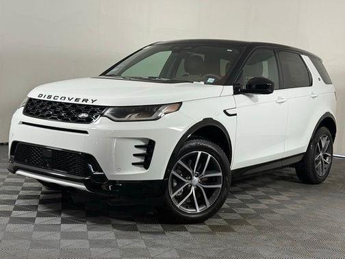 Fuji White 2025 Land Rover Discovery Sport Dynamic SE