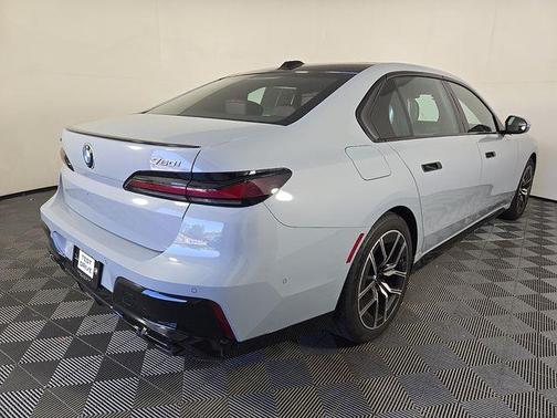 Brooklyn Gray Metallic 2023 BMW 760 760i xDrive