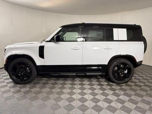 Fuji White 2026 Land Rover Defender P400 X-Dynamic SE