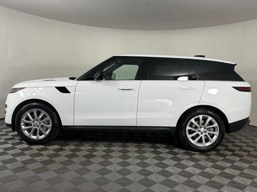 2025 Land Rover Range Rover Sport P360 SE