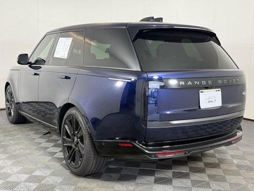 2023 Land Rover Range Rover P530 SE