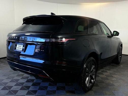 2026 Land Rover Range Rover Velar P250 Dynamic SE