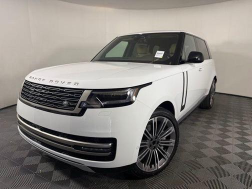 2025 Land Rover Range Rover P530 SE 7 Seat