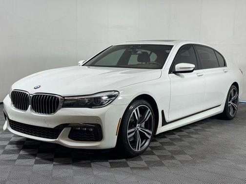 2018 BMW 740 i