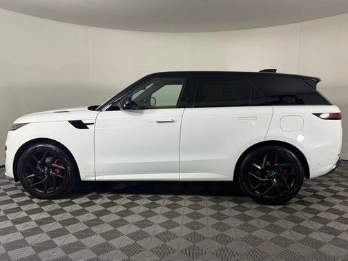 2025 Land Rover Range Rover Sport P460 Dynamic SE