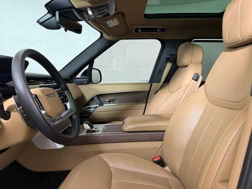 2024 Land Rover Range Rover P530 SE