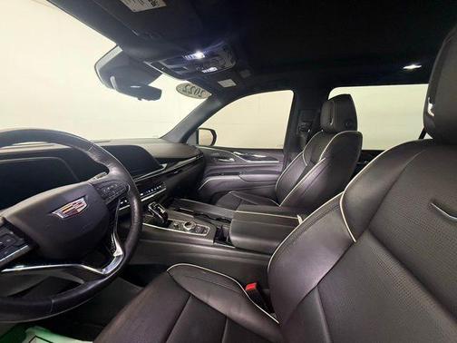 2022 Cadillac Escalade ESV Sport