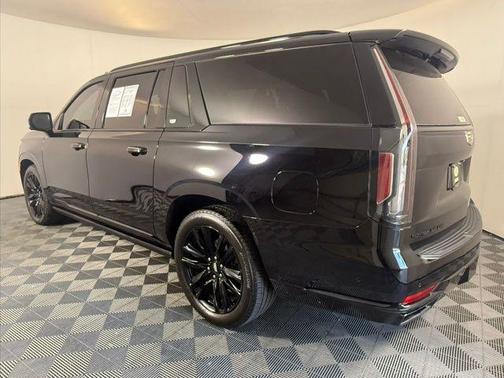 2022 Cadillac Escalade ESV Sport
