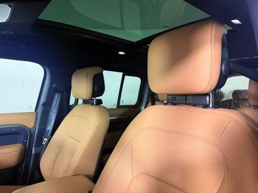 2025 Land Rover Defender P300 S