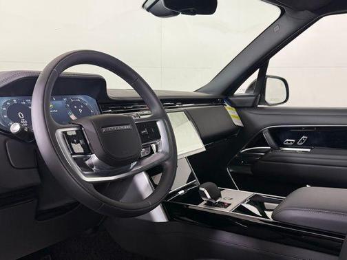 2026 Land Rover Range Rover P400 SE 7 Seat
