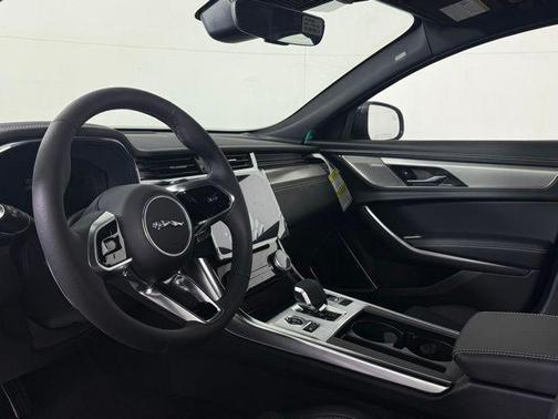 2024 Jaguar XF R-Dynamic SE