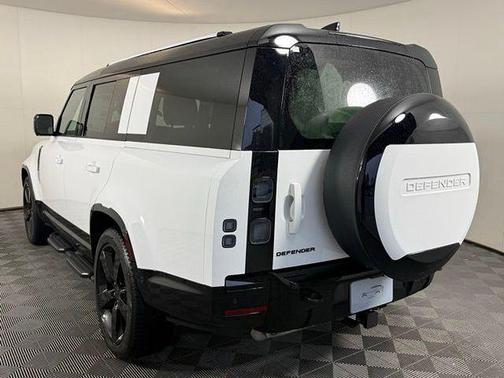 2026 Land Rover Defender P400 X-Dynamic SE