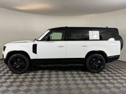 2026 Land Rover Defender P400 X-Dynamic SE