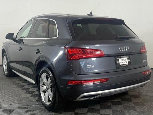 2018 Audi Q5 2.0T Premium Plus