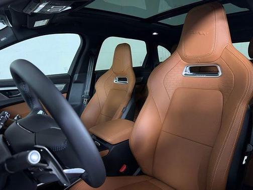 2026 Jaguar F-PACE P400 R-Dynamic S