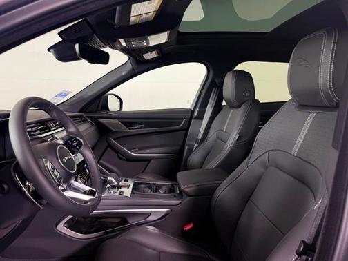 2026 Jaguar F-PACE P400 R-Dynamic S