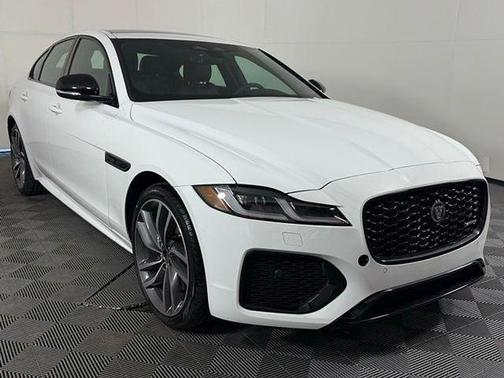 2024 Jaguar XF R-Dynamic SE