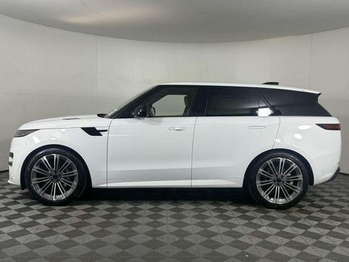 2026 Land Rover Range Rover Sport 5.0L Supercharged Dynamic