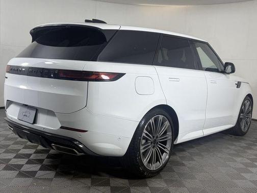 2026 Land Rover Range Rover Sport 5.0L Supercharged Dynamic