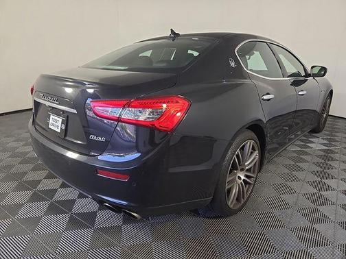 Nero 2017 Maserati Ghibli S Q4