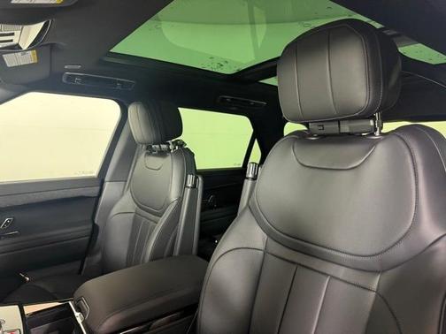 2025 Land Rover Range Rover Sport P360 SE