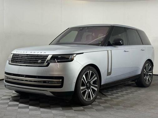 2023 Land Rover Range Rover P530 SE