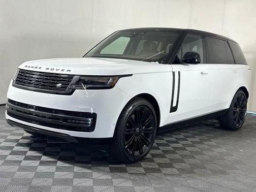 2025 Land Rover Range Rover P400 SE 7 Seat