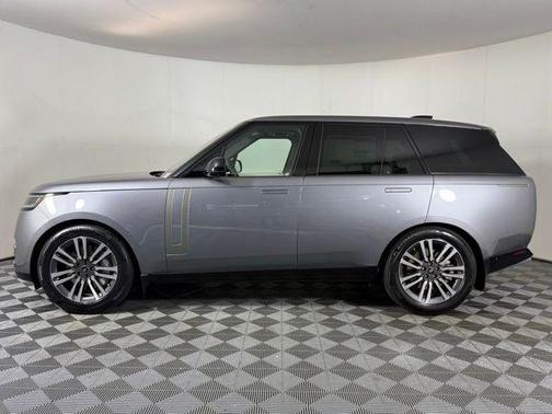 2025 Land Rover Range Rover P530 SE