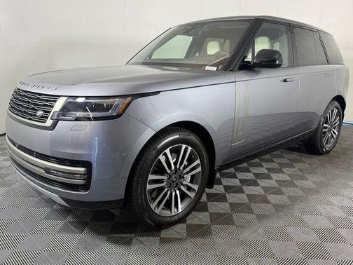 2025 Land Rover Range Rover P530 SE