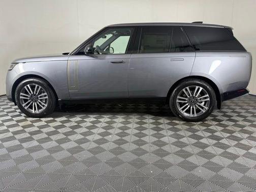2025 Land Rover Range Rover P530 SE