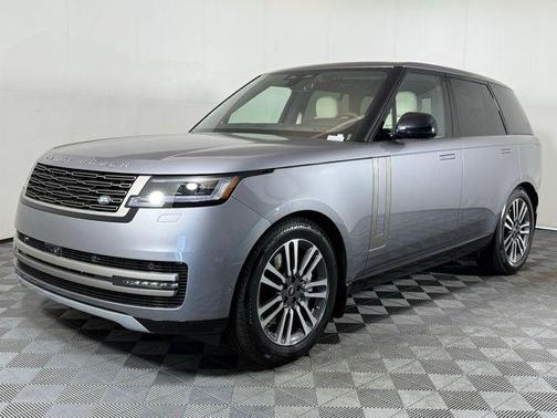 2025 Land Rover Range Rover P530 SE