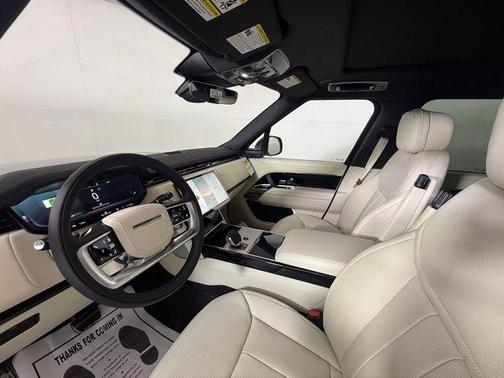 2025 Land Rover Range Rover P530 SE