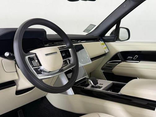 2025 Land Rover Range Rover P530 SE