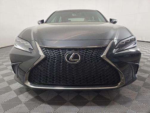 2024 Lexus ES 350 F SPORT Handling