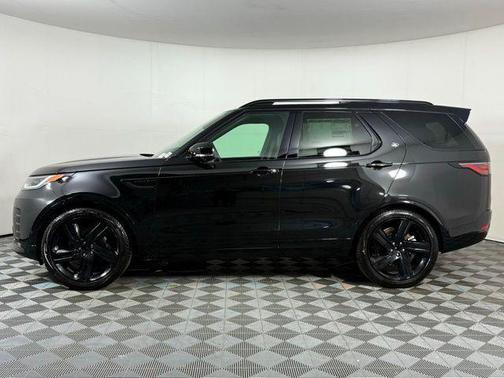 2025 Land Rover Discovery P360 Dynamic SE