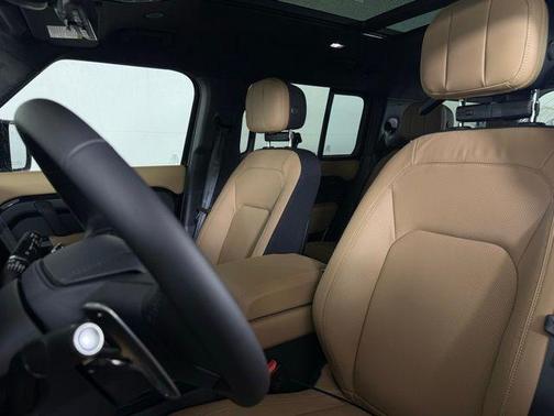 2026 Land Rover Defender P500 V8