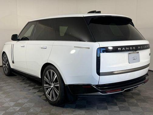 2023 Land Rover Range Rover P400 SE