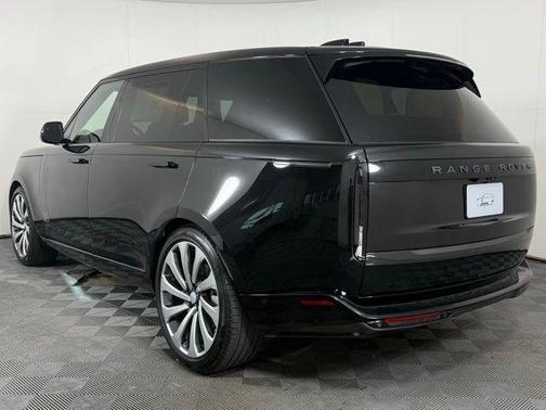 2025 Land Rover Range Rover P530 SE 7 Seat