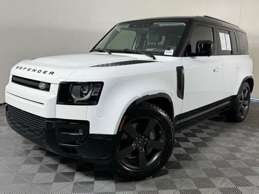 2024 Land Rover Defender P400 X-Dynamic SE