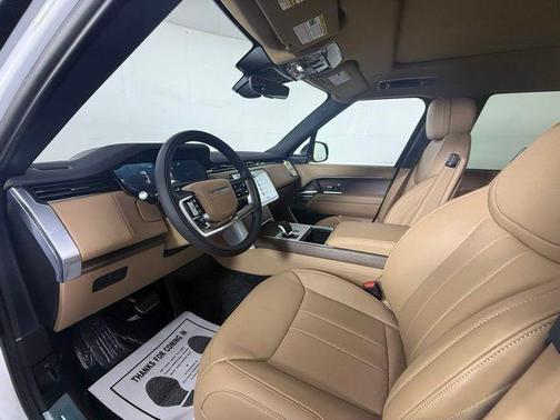 2025 Land Rover Range Rover P530 SE 7 Seat