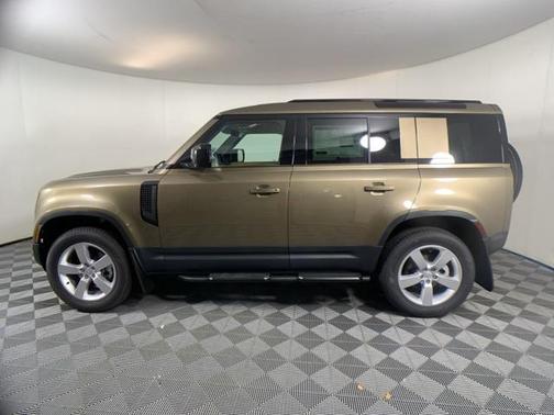 2025 Land Rover Defender P300