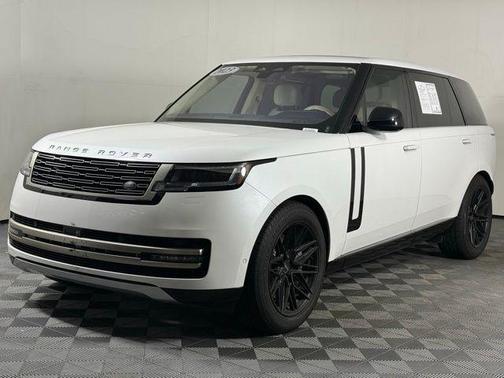 2023 Land Rover Range Rover P530 SE